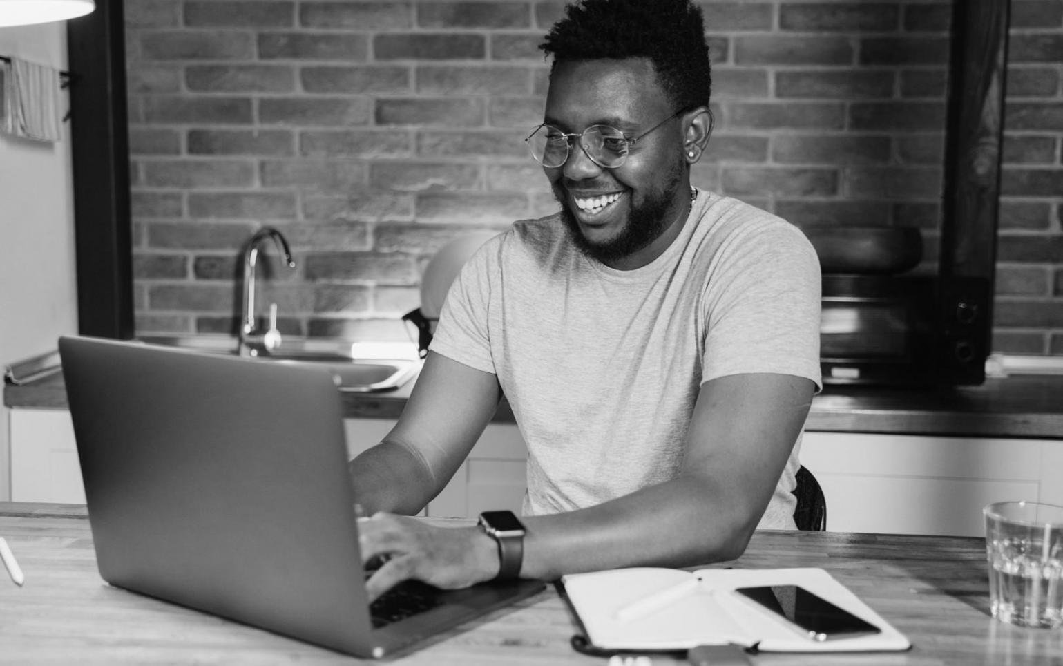 Construção de autoridade local através de citações e backlinks